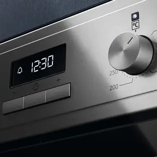 Духовой шкаф Electrolux OEF3H50X фото 2