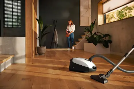 Пылесос Miele Classic C1 SBAF5 Flex PowerLine Белый фото 2