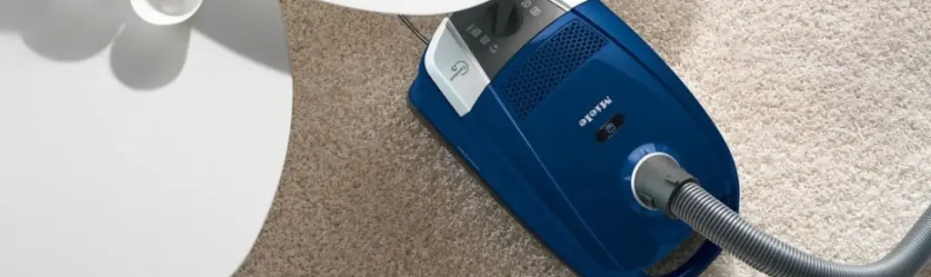 Пылесос Miele Compact C2 Пылесос Miele Compact C2