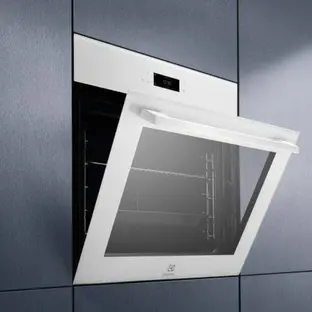 Духовой шкаф Electrolux EOE8P39WV фото 2 Духовой шкаф Electrolux EOE8P39WV фото 2