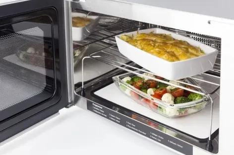 Микроволновая печь CASO MCG 30 Ceramic Chef Black фото 3 Микроволновая печь CASO MCG 30 Ceramic Chef Black фото 3