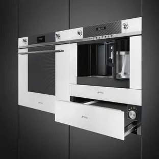 Встраиваемая кофемашина Smeg CMS4101B фото 3