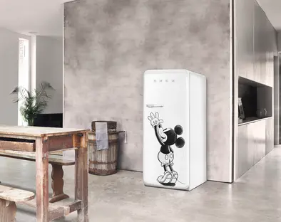 Холодильник Smeg FAB28RDMM3 фото 2 Холодильник Smeg FAB28RDMM3 фото 2