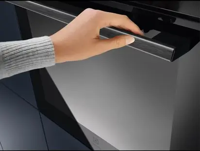 Духовой шкаф Electrolux EOB7S31Z фото 3