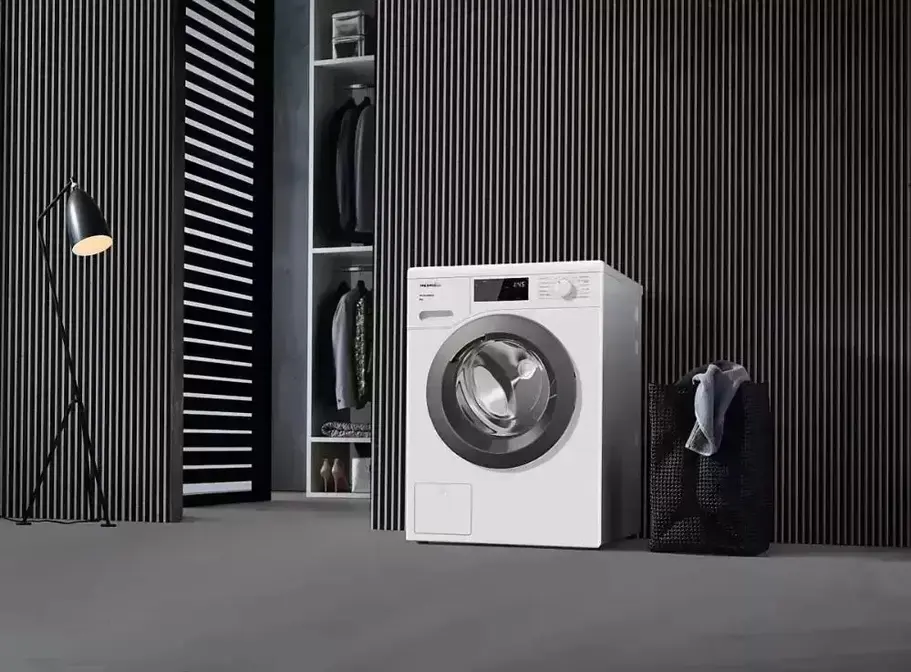 Стиральная машина Miele WED125 WCS с царапиной на корпусе фото 3