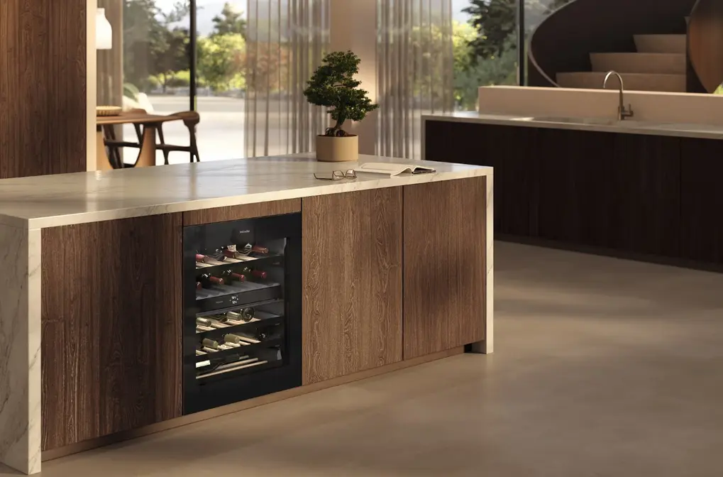 Винный холодильник Miele KWTUS 7096 E Обсидианово-черное стекло фото 3