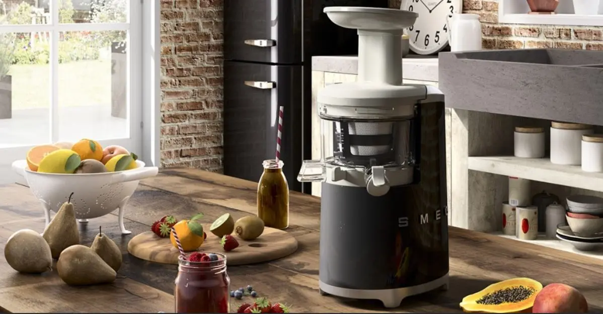 Соковыжималка Smeg SJF01BLEU фото 10