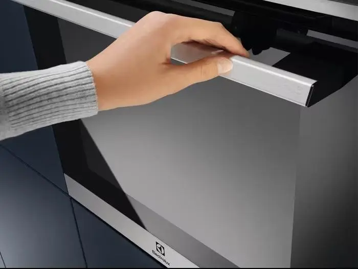 Духовой шкаф Electrolux EOF6P70X фото 3