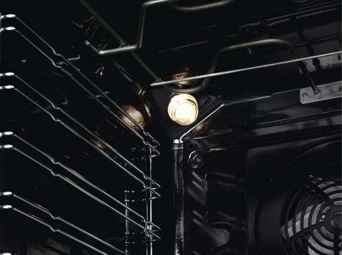 Духовой шкаф Electrolux OPEB2640R фото 4