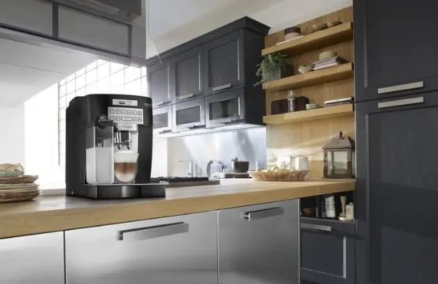 Кофемашина DeLonghi ECAM 22.360.B фото 5