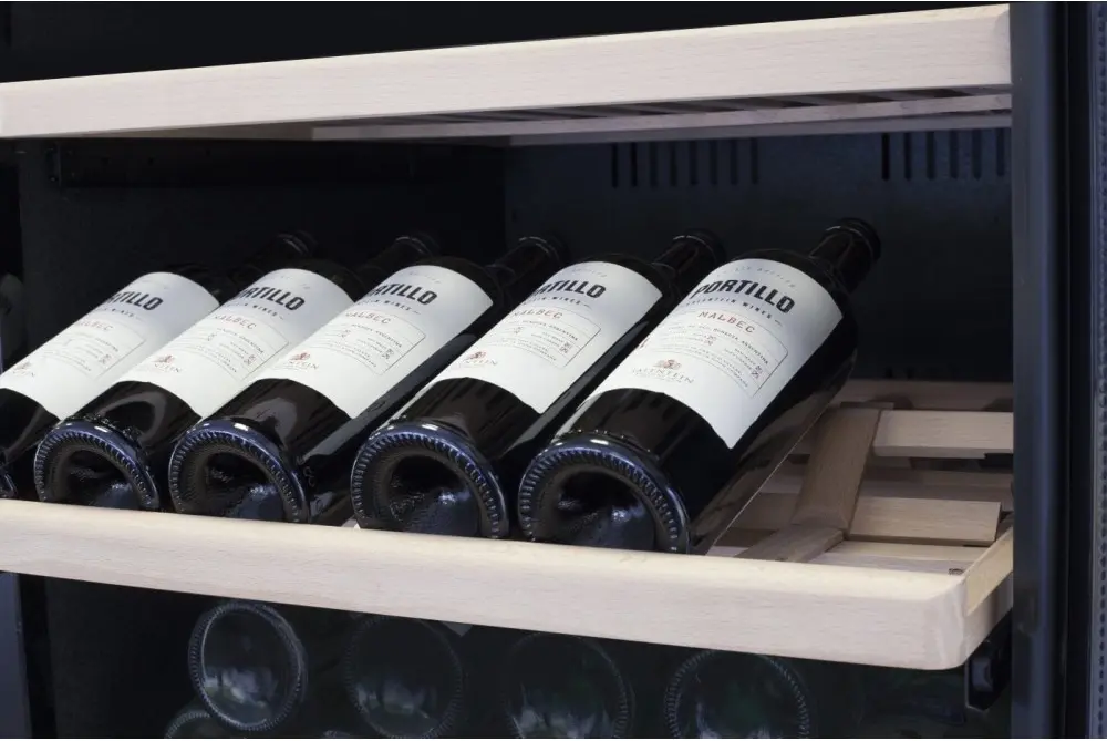 Встраиваемый винный шкаф CASO WineChef Pro 180 фото 4