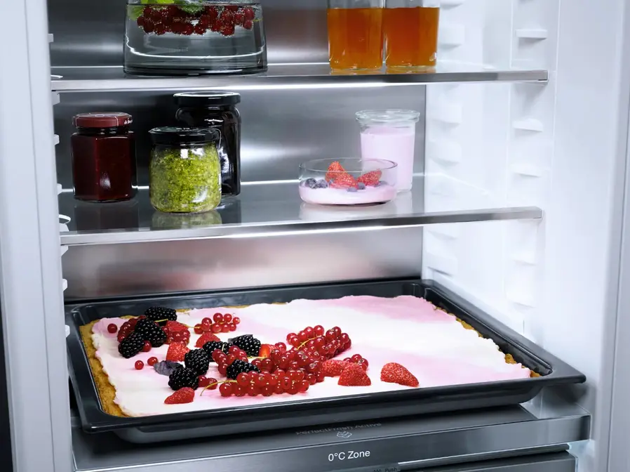 Встраиваемый холодильник Miele K 7747 C фото 4
