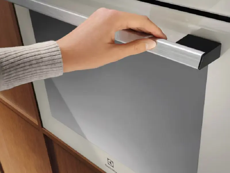 Духовой шкаф ELECTROLUX LOE8F38S фото 3