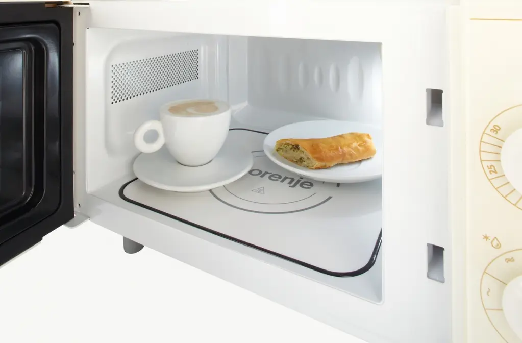 Микроволновая печь Gorenje MO4250CLI фото 3