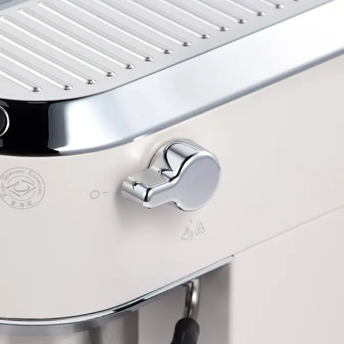 Кофеварка рожковая DeLonghi EC 685.W фото 7