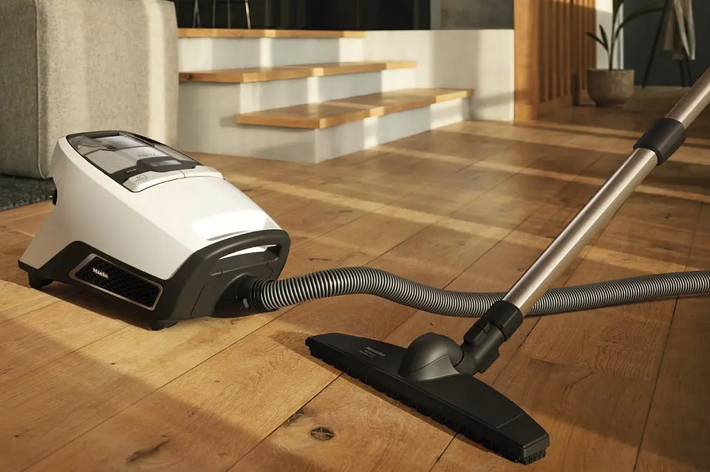Пылесос Miele Blizzard CX1 Comfort PowerLine XL SKMF5 белый фото 5