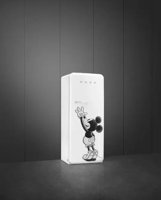 Холодильник Smeg FAB28RDMM3 фото 4