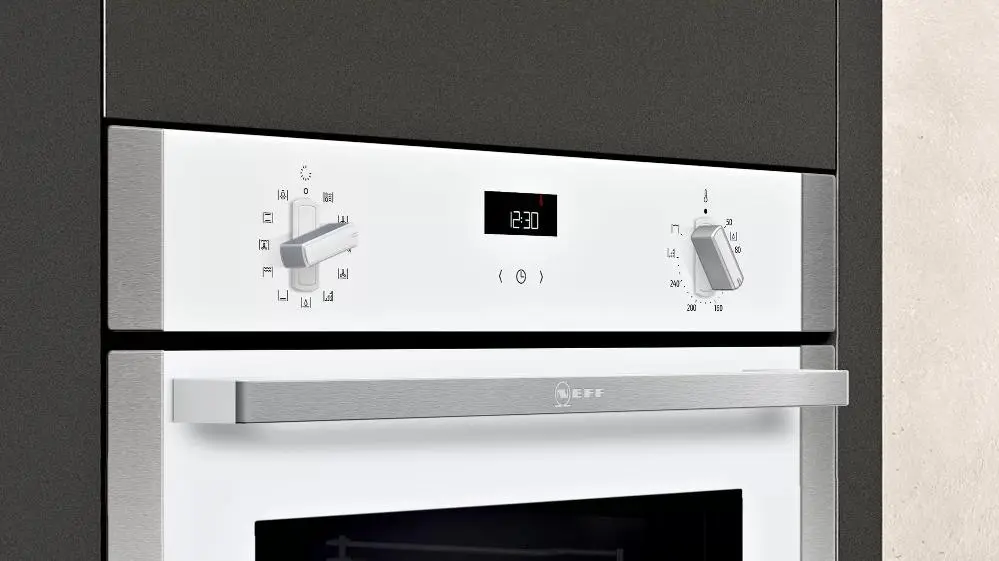 Духовой шкаф NEFF B1ACE3FW0R фото 4