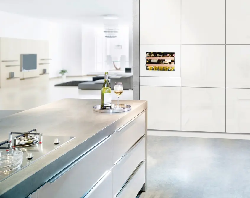 Встраиваемый винный шкаф Liebherr WKEgw 582 фото 4