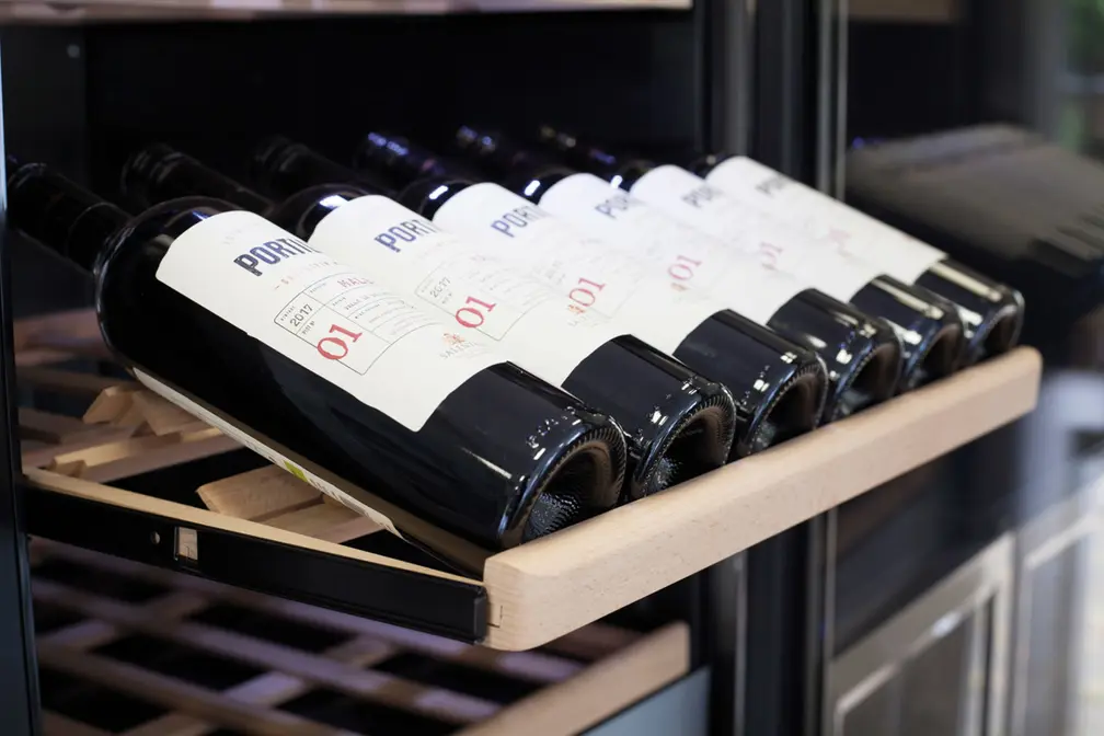 Холодильник винный CASO WineComfort 126 фото 2