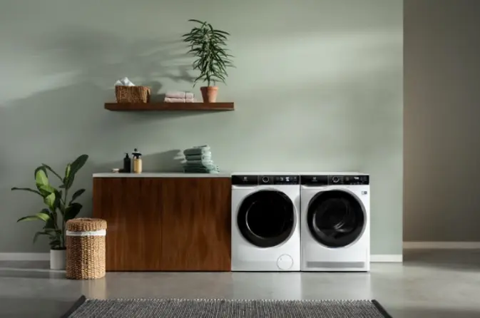 Стиральная машина Electrolux EW9F1R61B фото 3
