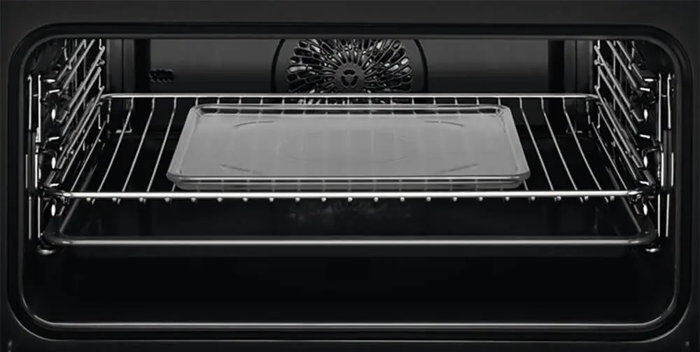 Духовой шкаф Electrolux EVL8E08Z фото 3