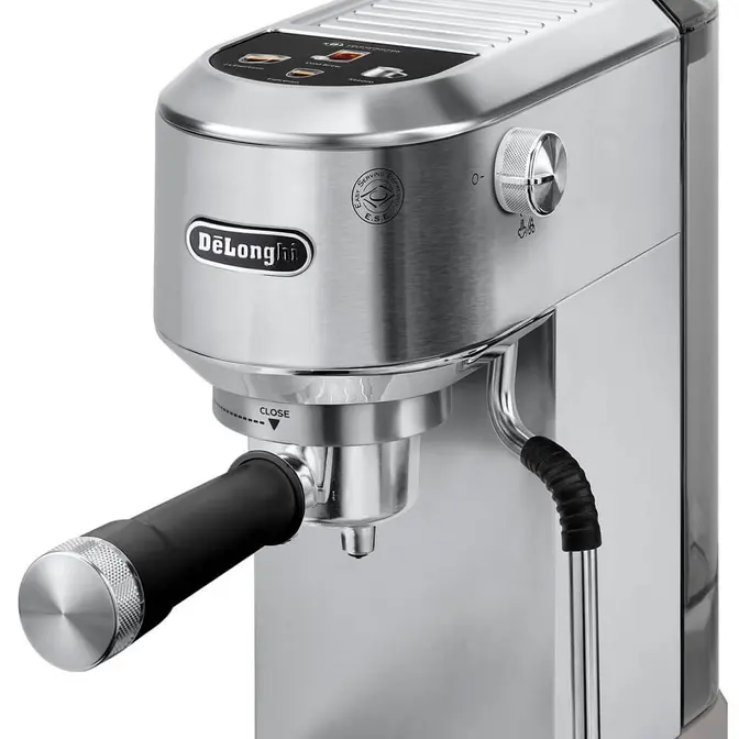 Кофеварка рожковая DeLonghi EC890.M фото 3