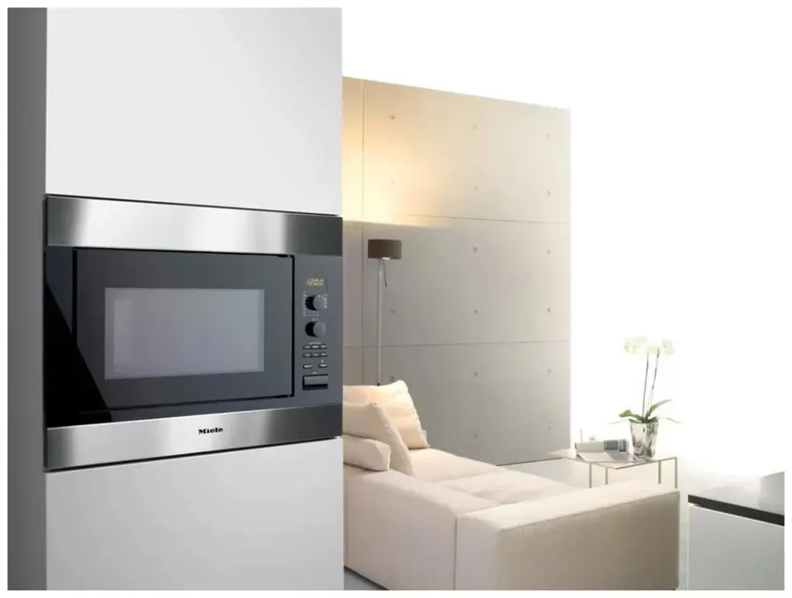 Микроволновая печь Miele M 8261-2 ED фото 4