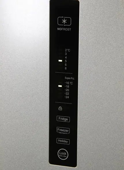 Двухкамерный холодильник Haier C3F 532 CMSG фото 3
