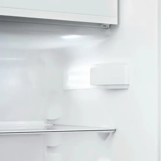 Встраиваемый холодильник Smeg S8C124DE фото 4