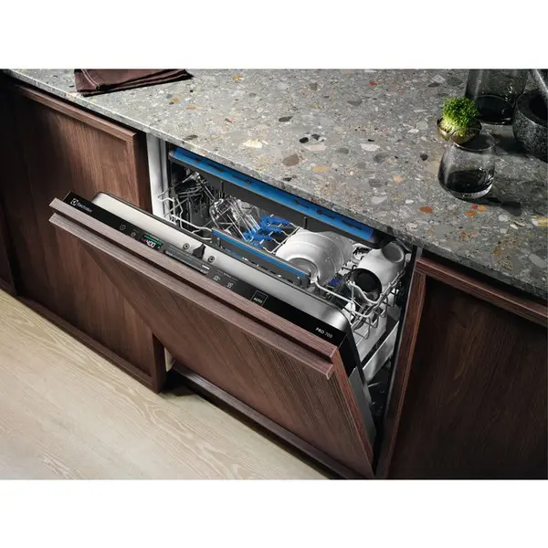 Встраиваемая посудомоечная машина Electrolux EMG 48200 L фото 5