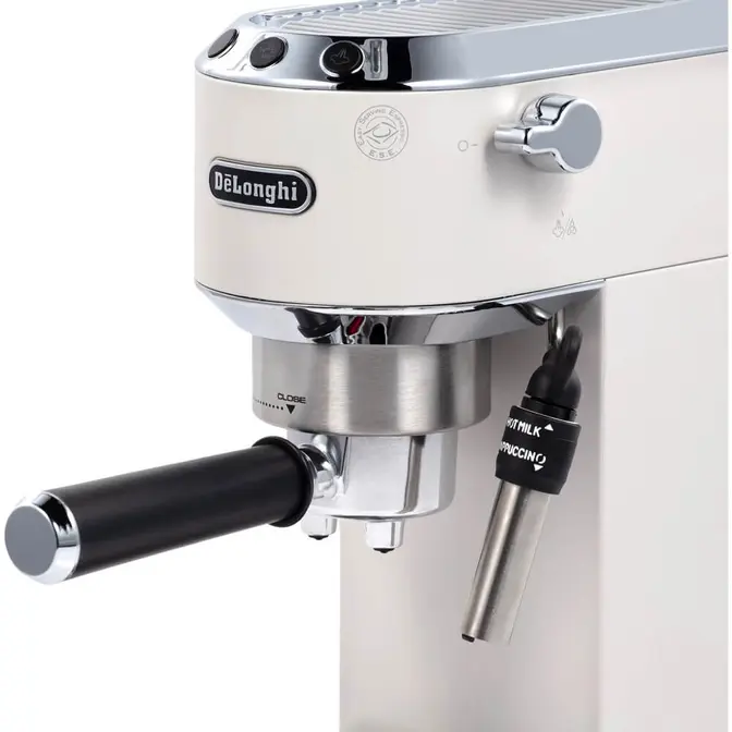 Кофеварка рожковая DeLonghi EC 685.W фото 5