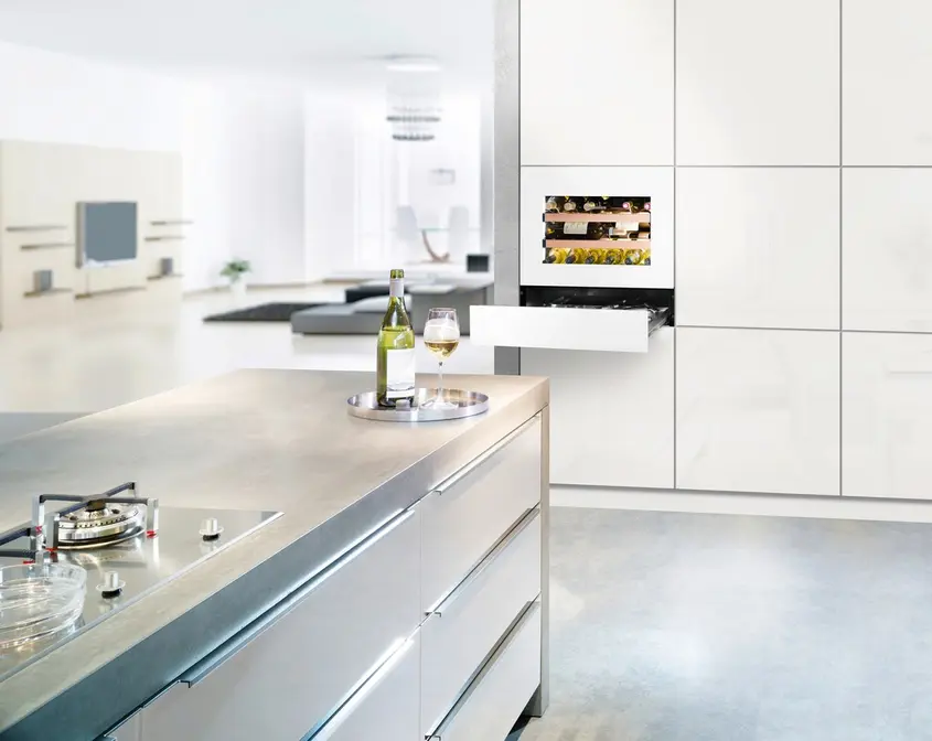 Встраиваемый винный шкаф Liebherr WKEgw 582 фото 6