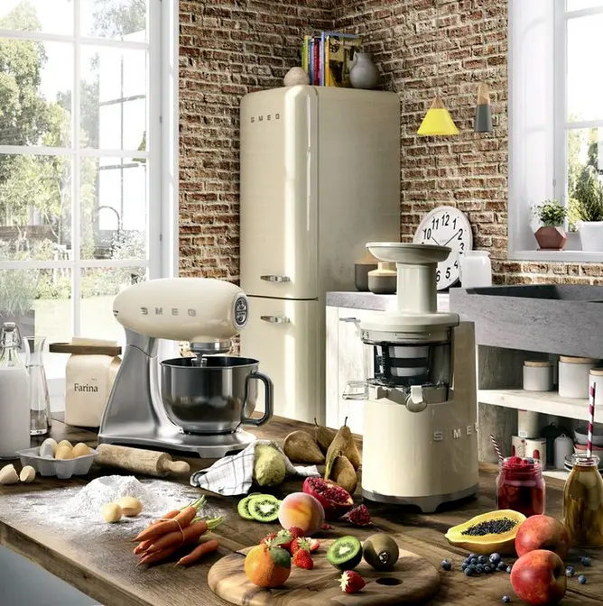 Соковыжималка Smeg SJF01BLEU фото 9
