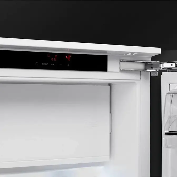 Встраиваемый холодильник Smeg S8C124DE фото 3