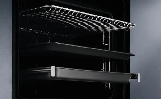 Духовой шкаф Electrolux OKC8H39WX фото 4