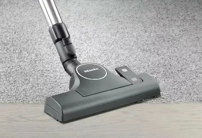 Пылесос Miele Complete C3 Active Parquet PowerLine SGDF5 серый фото 2