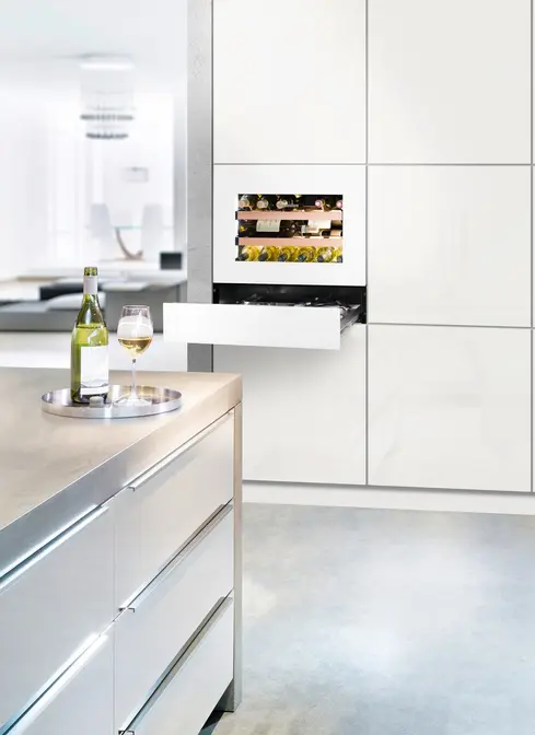 Встраиваемый винный шкаф Liebherr WKEgw 582 фото 5
