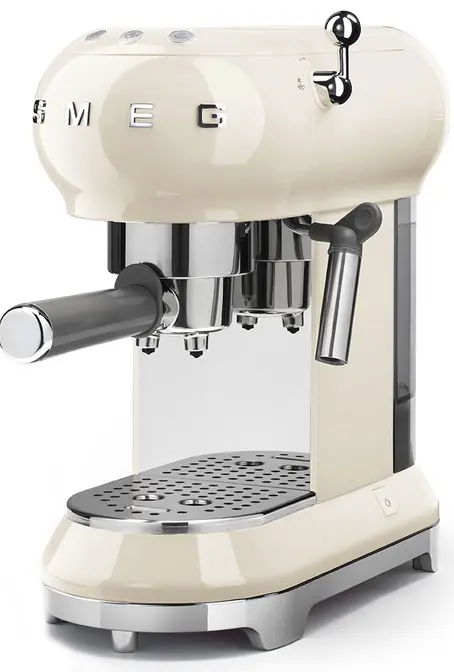 Кофеварка Smeg ECF01CREU фото 1