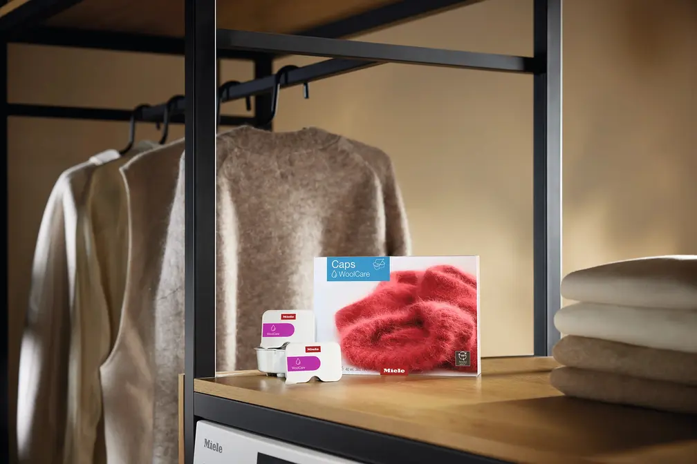 Средство для стирки деликатных тканей и изделий из шерсти Miele WoolCare Caps фото 7