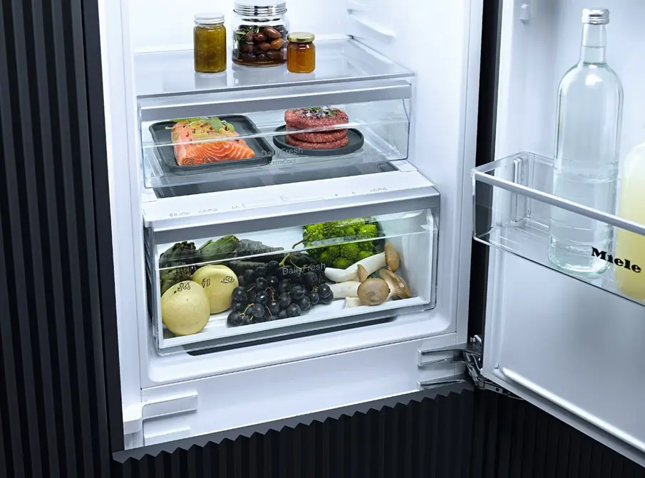 Встраиваемый холодильник Miele KDN 7724 E Active фото 2