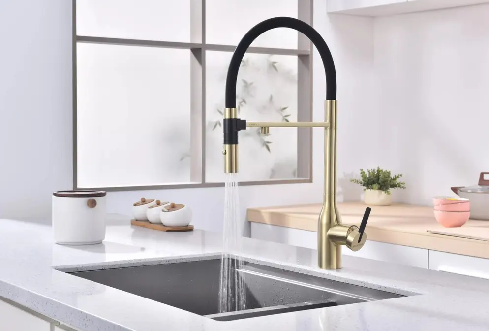Смеситель Paulmark MAGNETO ONE Ma213188-LG светлое золото фото 4 Смеситель Paulmark MAGNETO ONE Ma213188-LG светлое золото фото 4