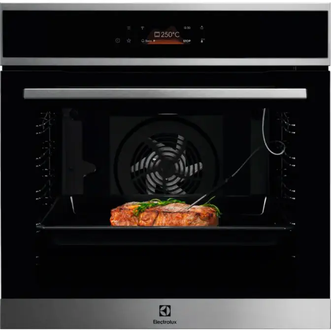 Духовой шкаф Electrolux EOE8P39WX фото 1