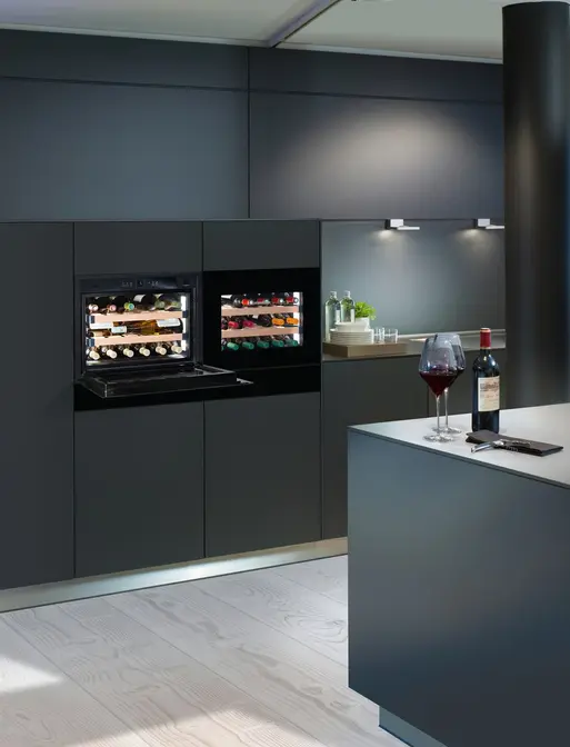 Встраиваемый винный шкаф Liebherr WKEgb 582 фото 8