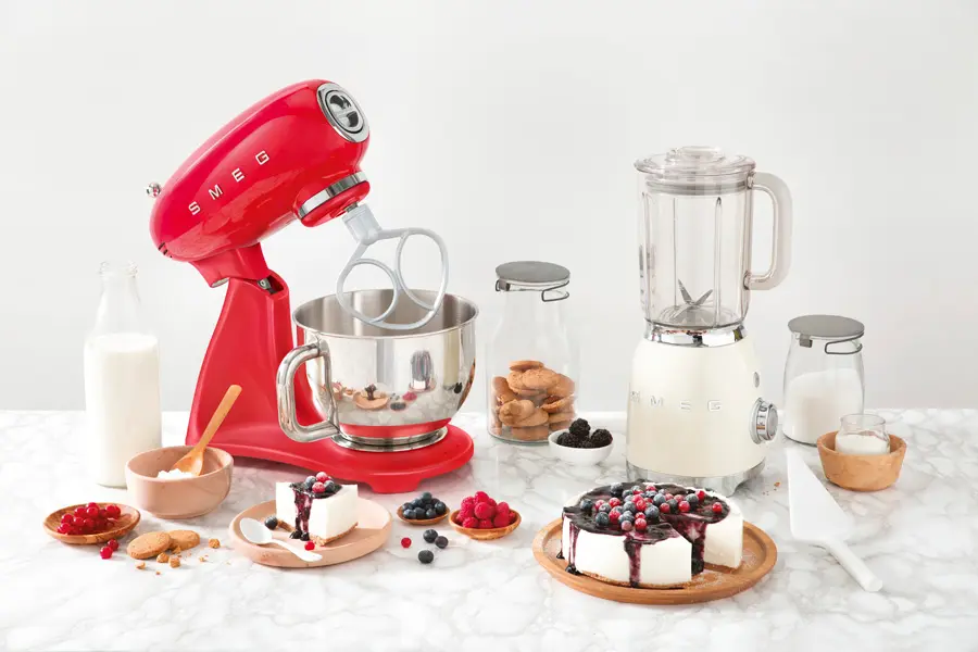 Миксер Smeg SMF03RDEU фото 8