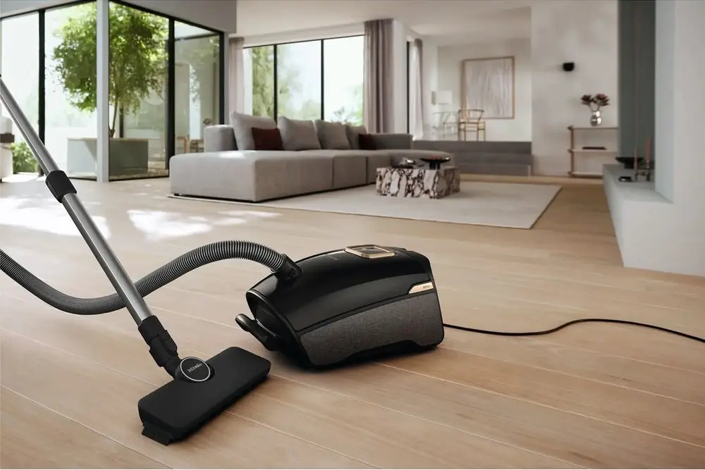 Пылесос Miele Guard L1 AllFloor Noir SUSF0 черный фото 5