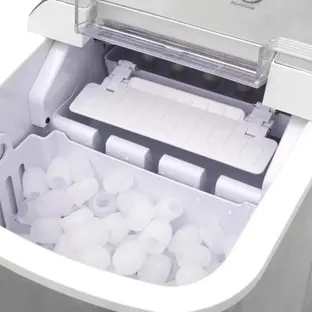 Ледогенератор CASO IceChef Pro фото 2 Ледогенератор CASO IceChef Pro фото 2