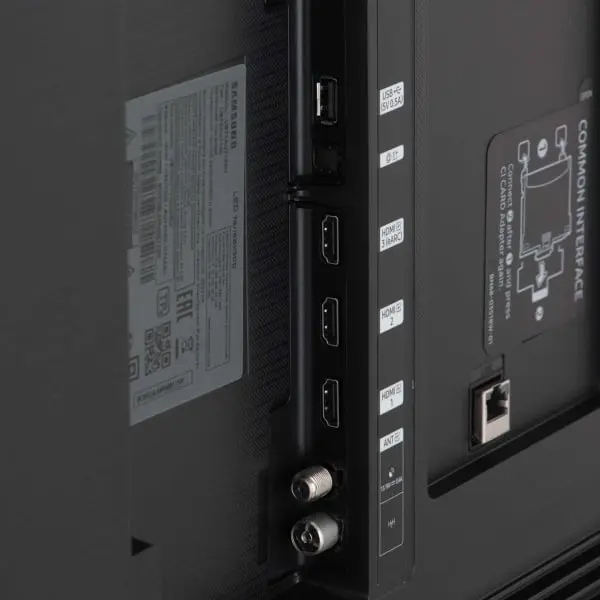 Телевизор Samsung UE70AU7100U фото 11