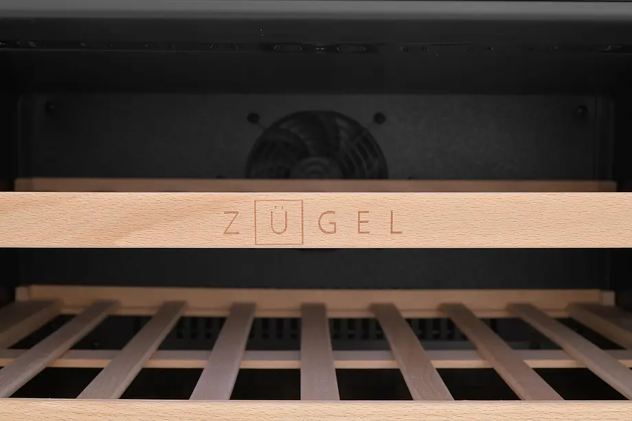 Винный шкаф ZÜGEL ZCWI460DB фото 13