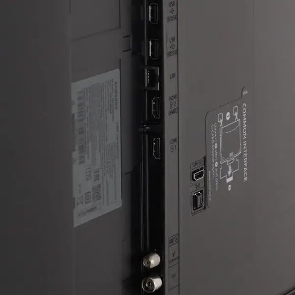 Телевизор Samsung  55" (140 см) 2021 черный Samsung QE55Q60AAU фото 8